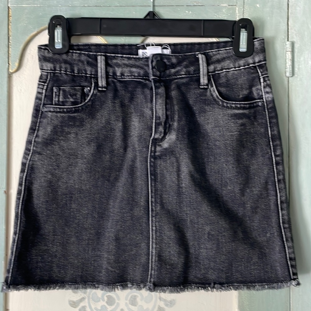 Like new girls RSQ black denim skirt size 12